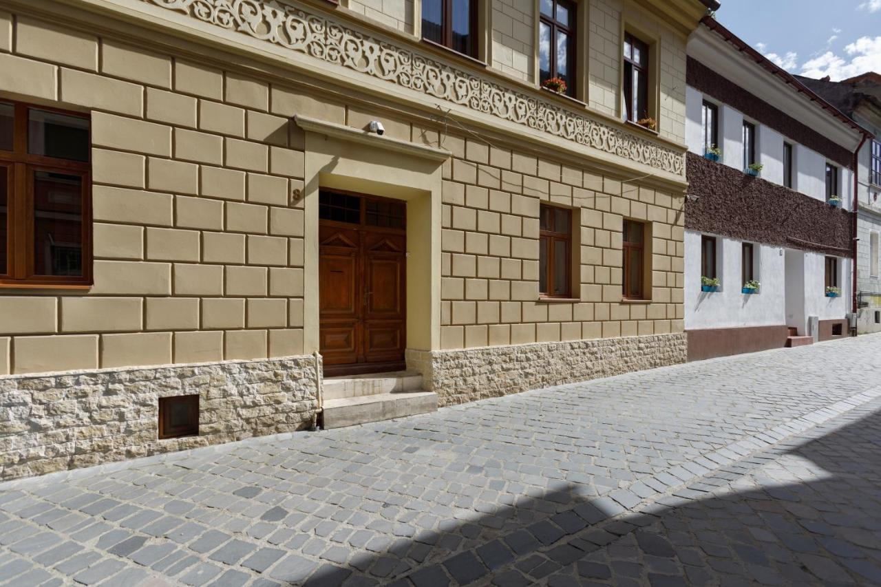 Postavarului8 Braşov Exteriör bild
